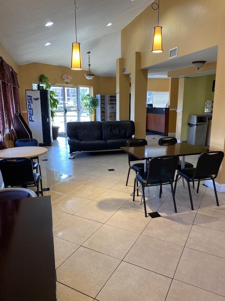 Jax Inn Jacksonville Downtown Eksteriør billede